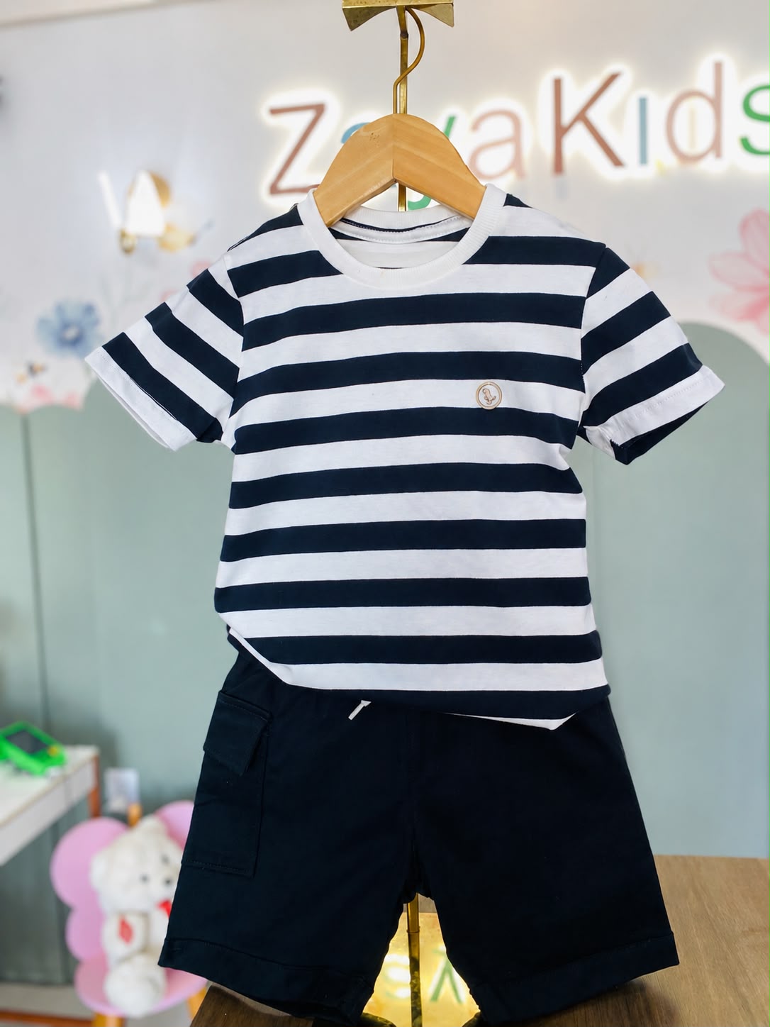 Conjunto Listrado Marinho e Branco