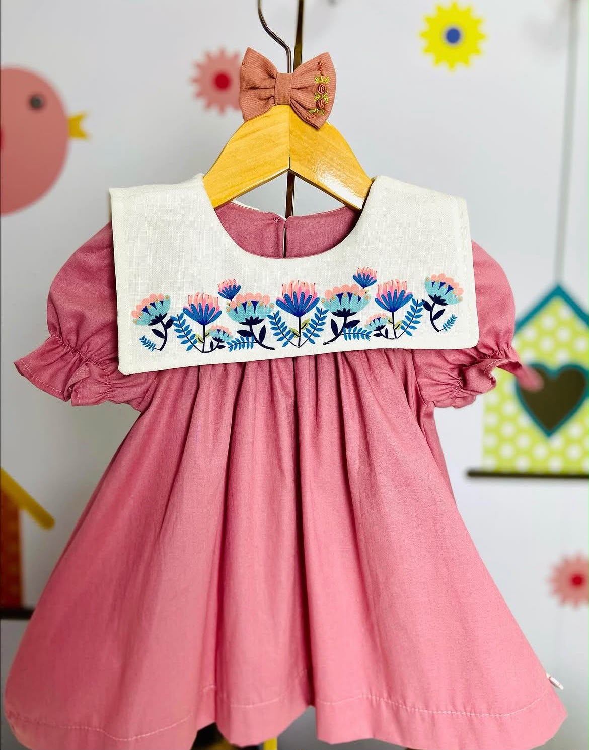 Vestido estilo colonial