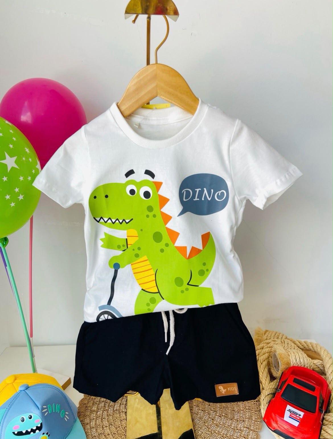 Conjunto Dino