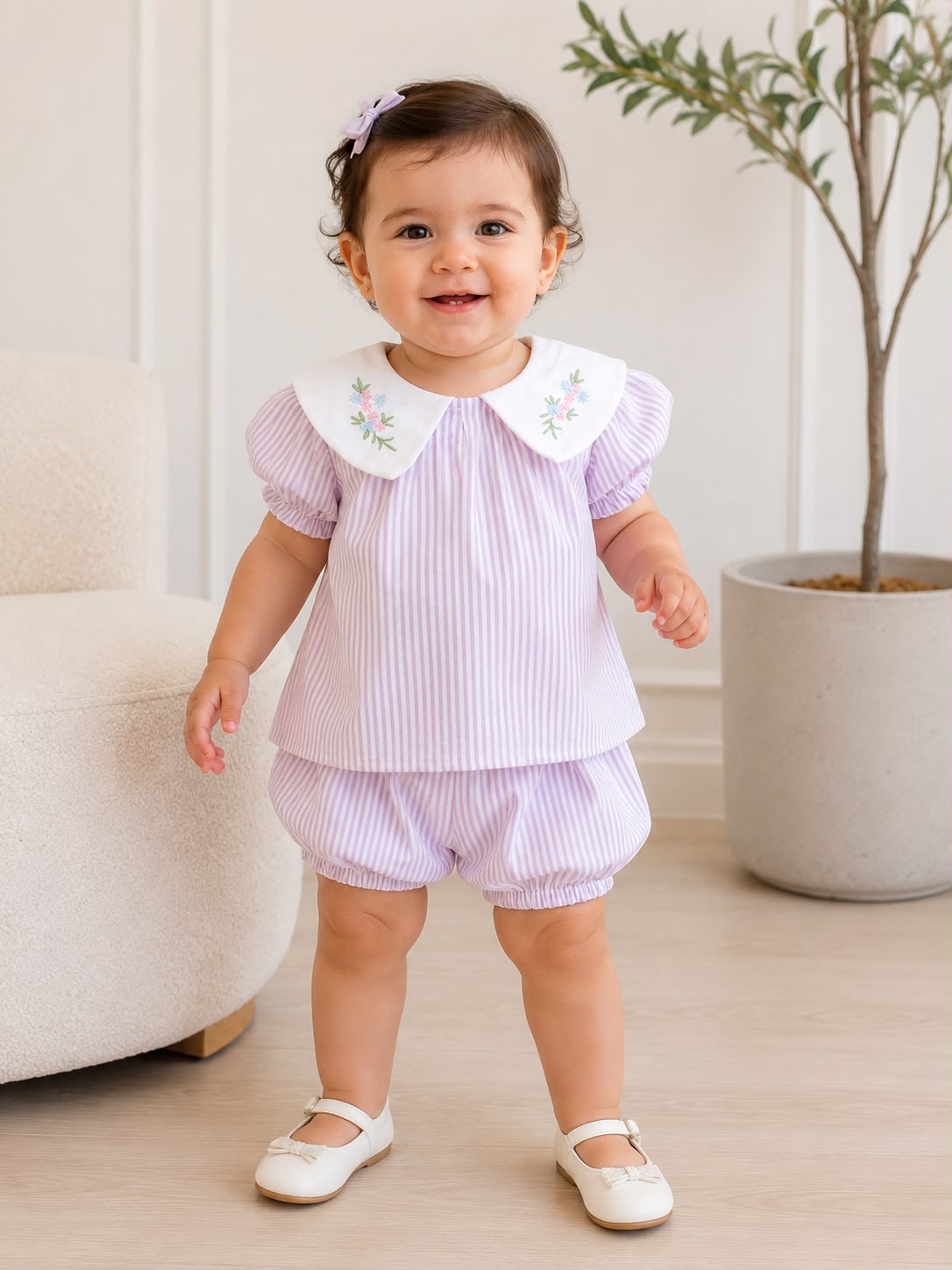 Conjunto Lilás com Gola Bordada